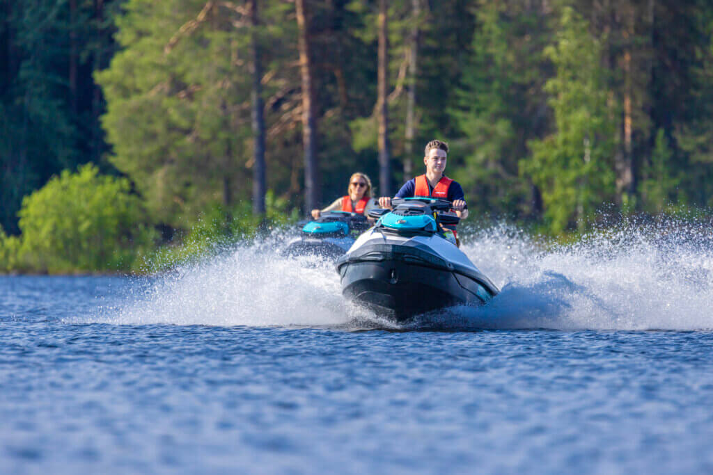 vesijetteily bella wake