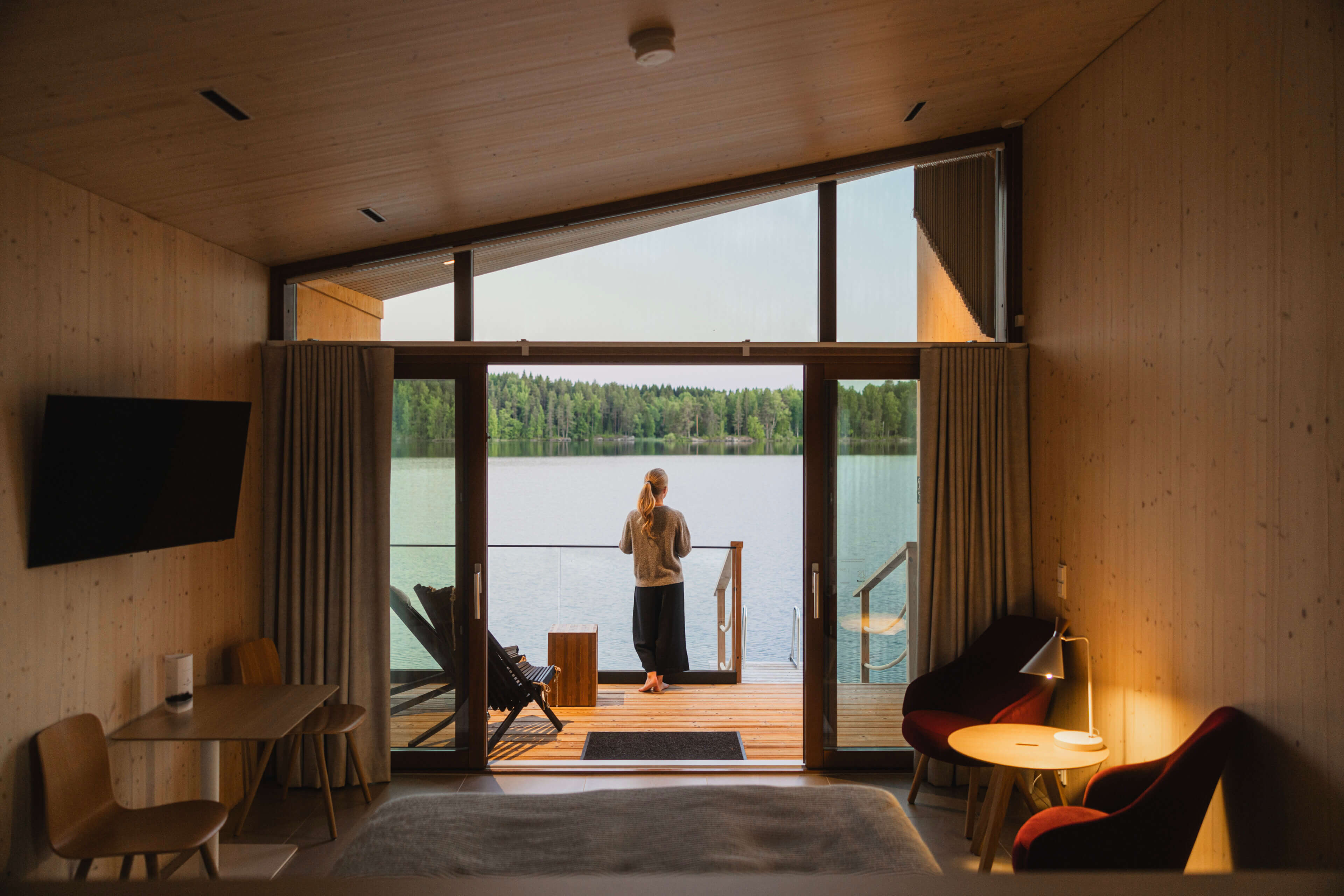 Bella Lake Resort suites