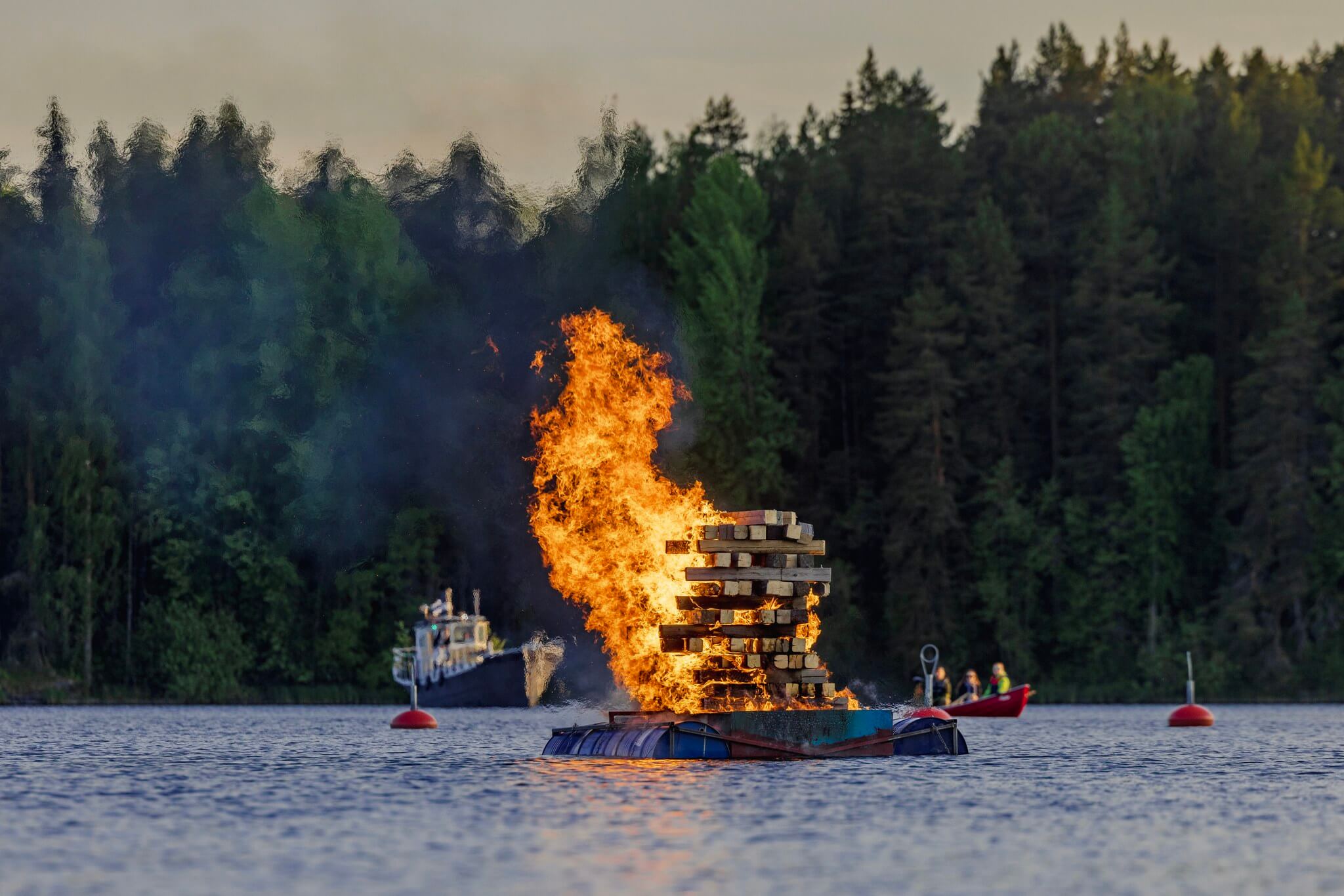 Kaupunkijuhannus ja juhannuskokko Bellanrannassa Kuopiossa