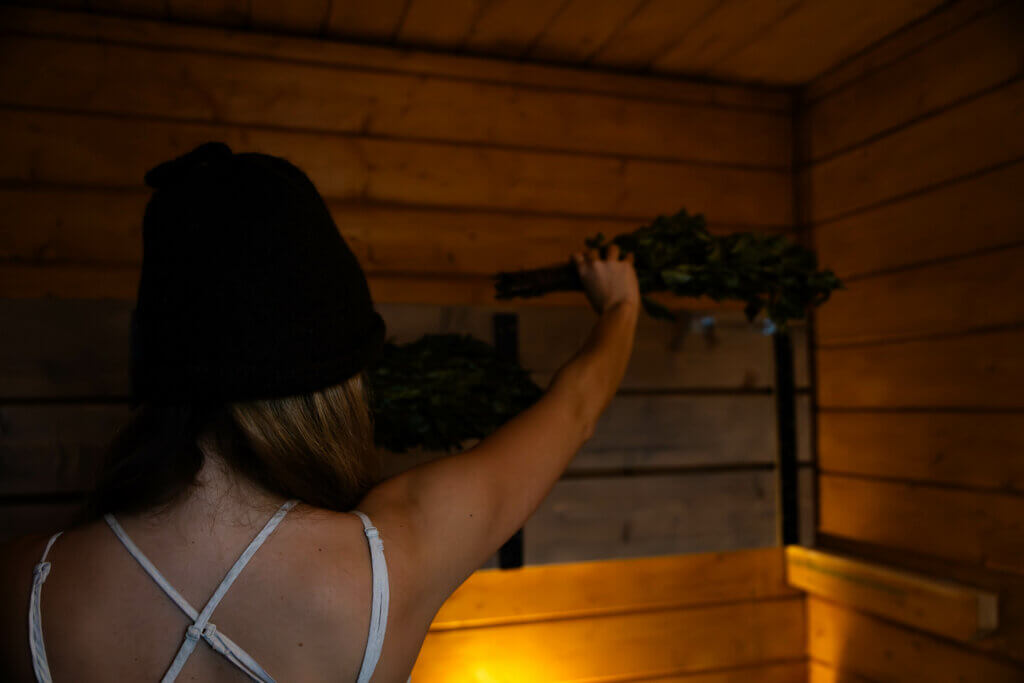 Saanan perinnesauna ja saunahoito